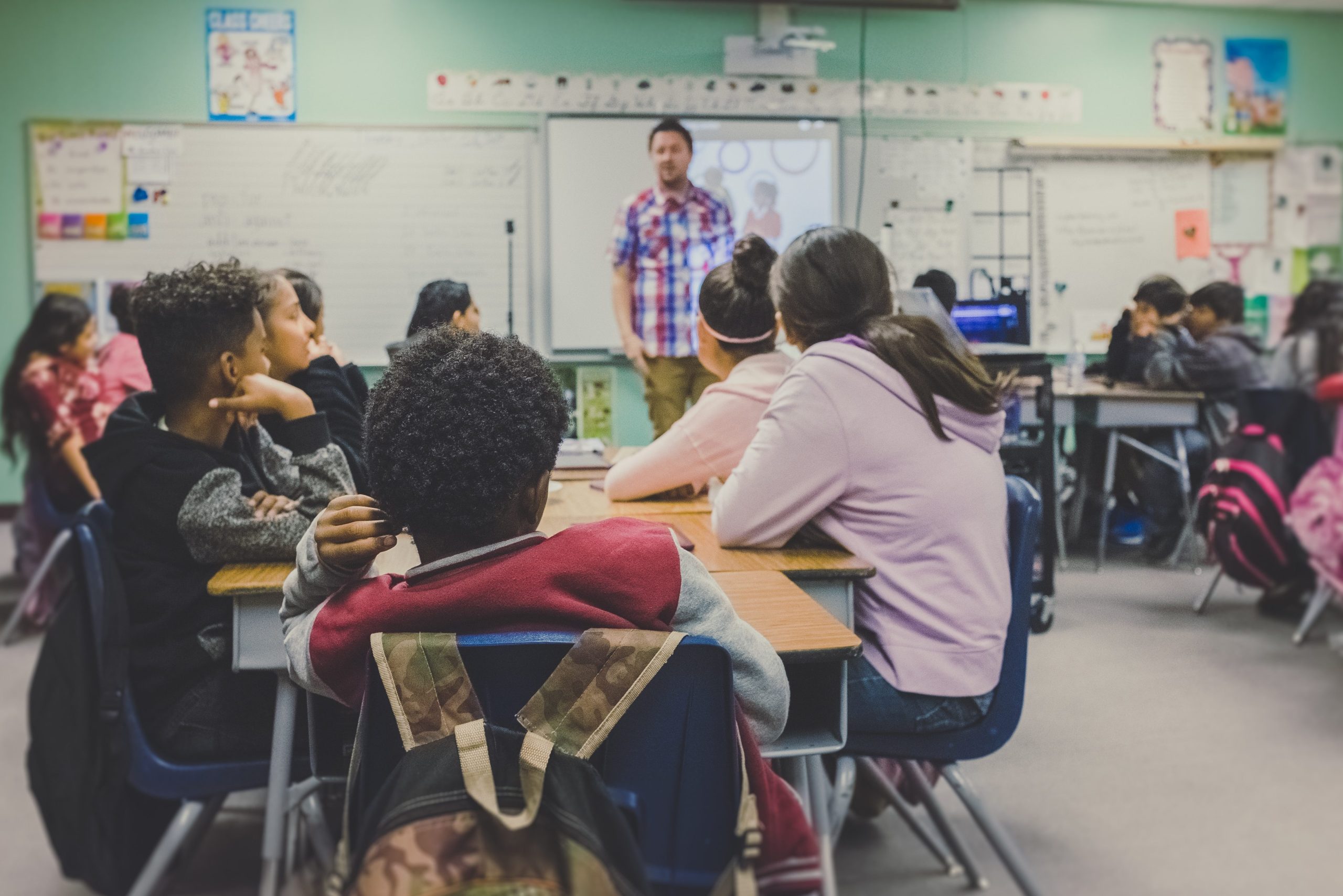 Picture of students in a classroom 